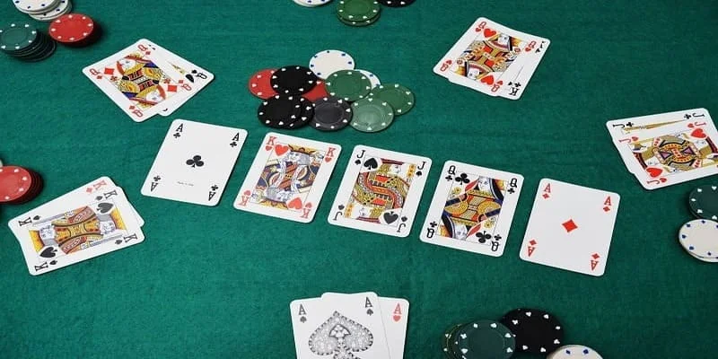 Poker Tại Nhà Cái Bigbet88 Cược Cực Đỉnh Với Cộng Đồng Người Chơi 1 Thông tin sơ lược về tên game Poker